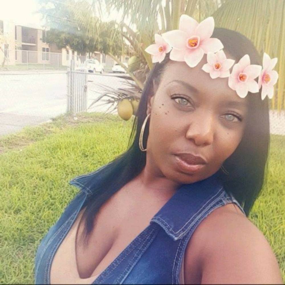 Meet your Posher, Tiffany